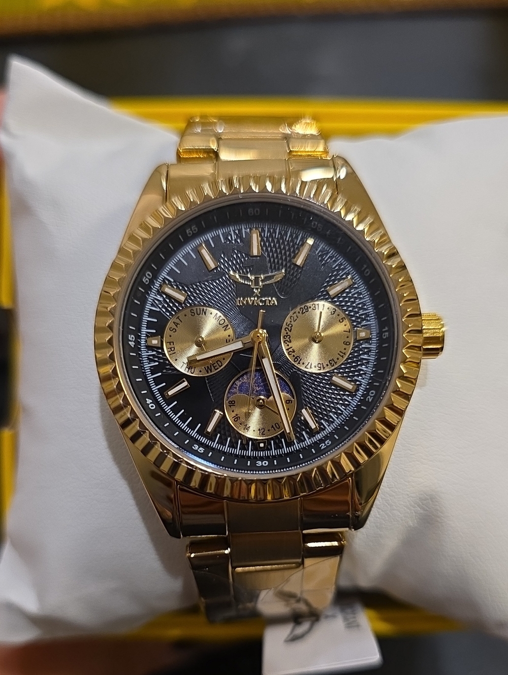 888.  Invicta Specialty I Model 69877 Ladies Watch 38mm